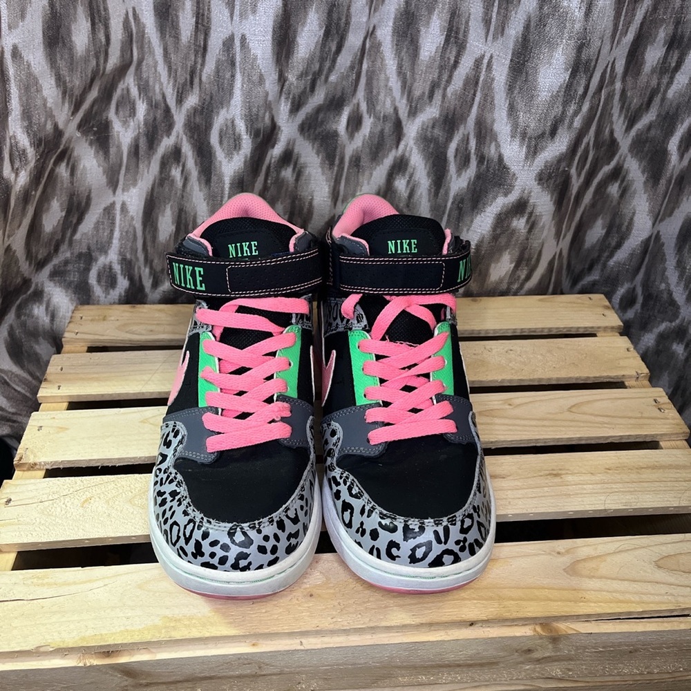 Nike Mogan Mid 2 - Animal Print - Great Condition - Barley Worn - Clean Bottoms